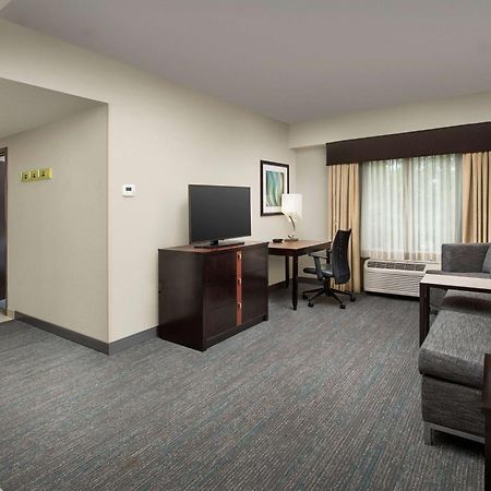 Hampton Inn & Suites Alpharetta-Windward Экстерьер фото