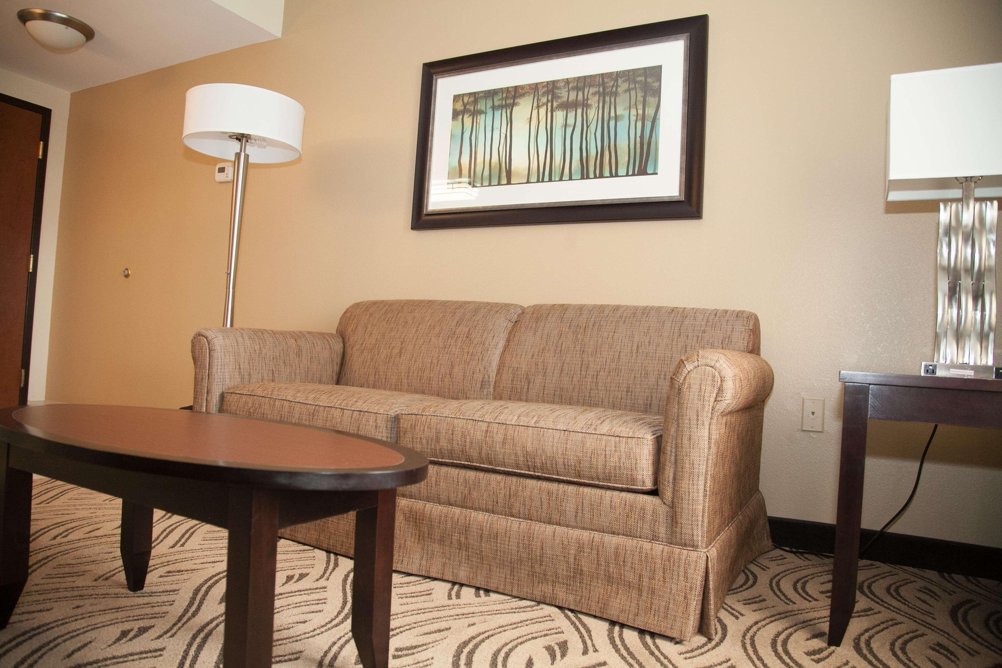 Hampton Inn & Suites Alpharetta-Windward Экстерьер фото