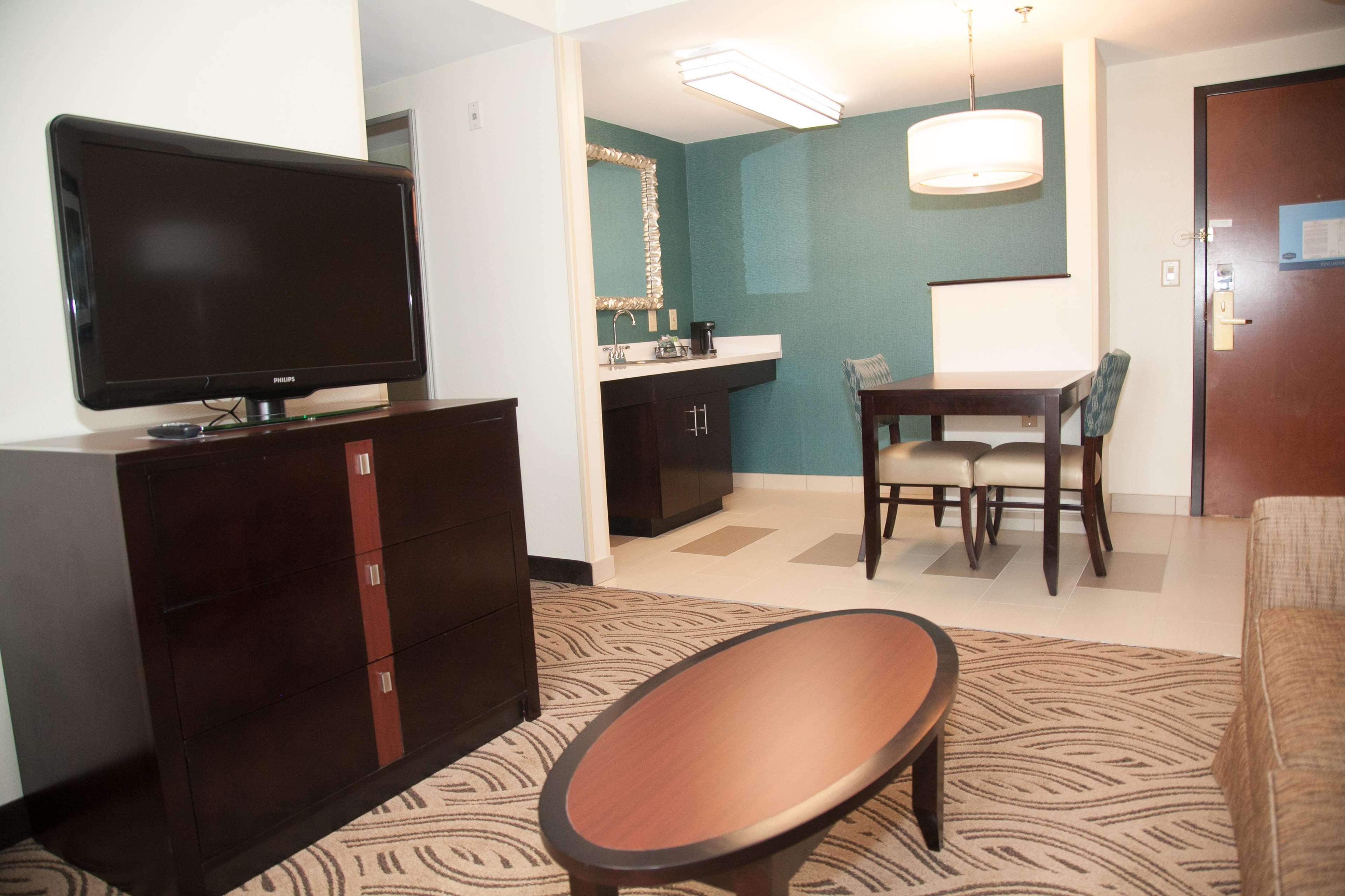Hampton Inn & Suites Alpharetta-Windward Экстерьер фото