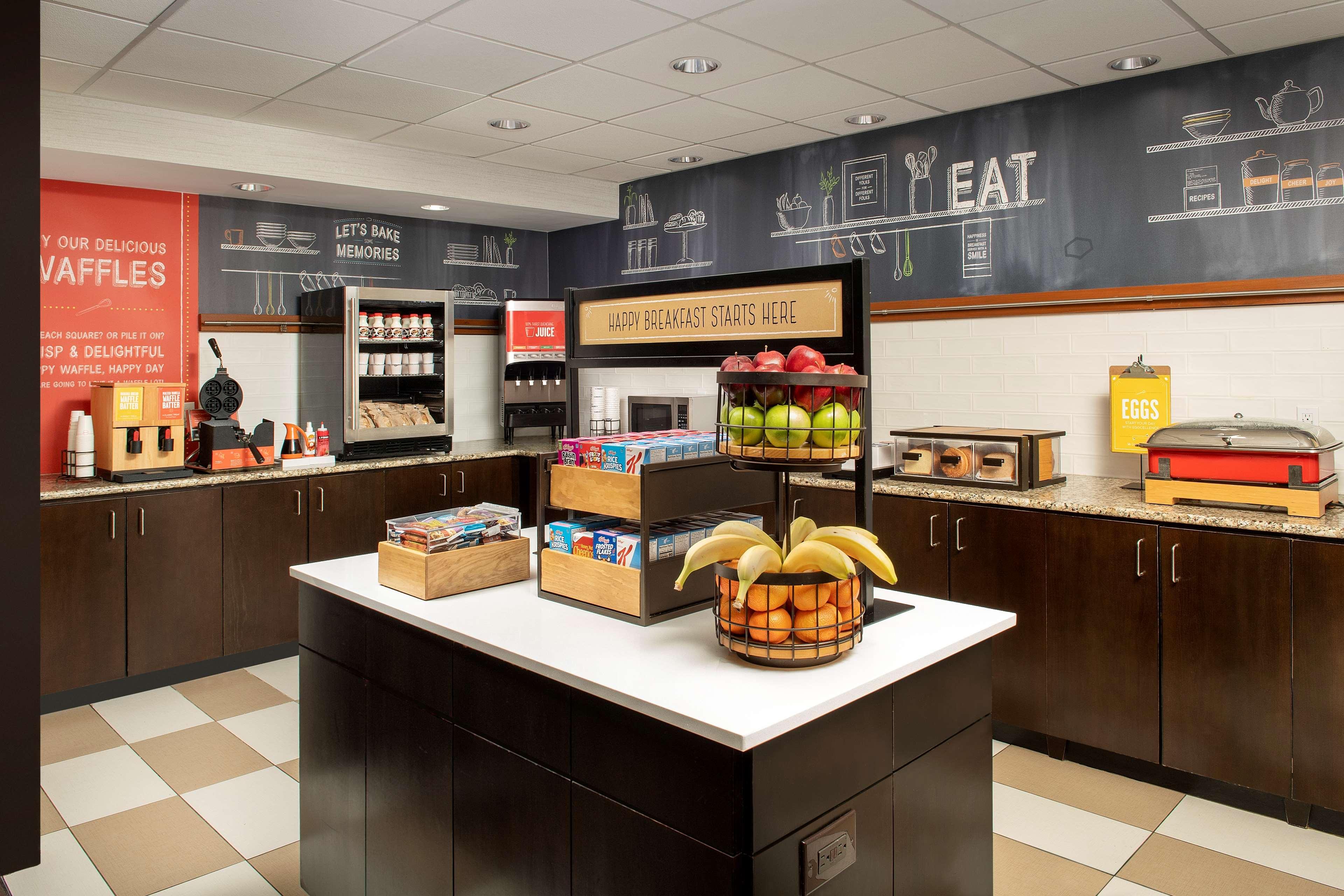 Hampton Inn & Suites Alpharetta-Windward Экстерьер фото