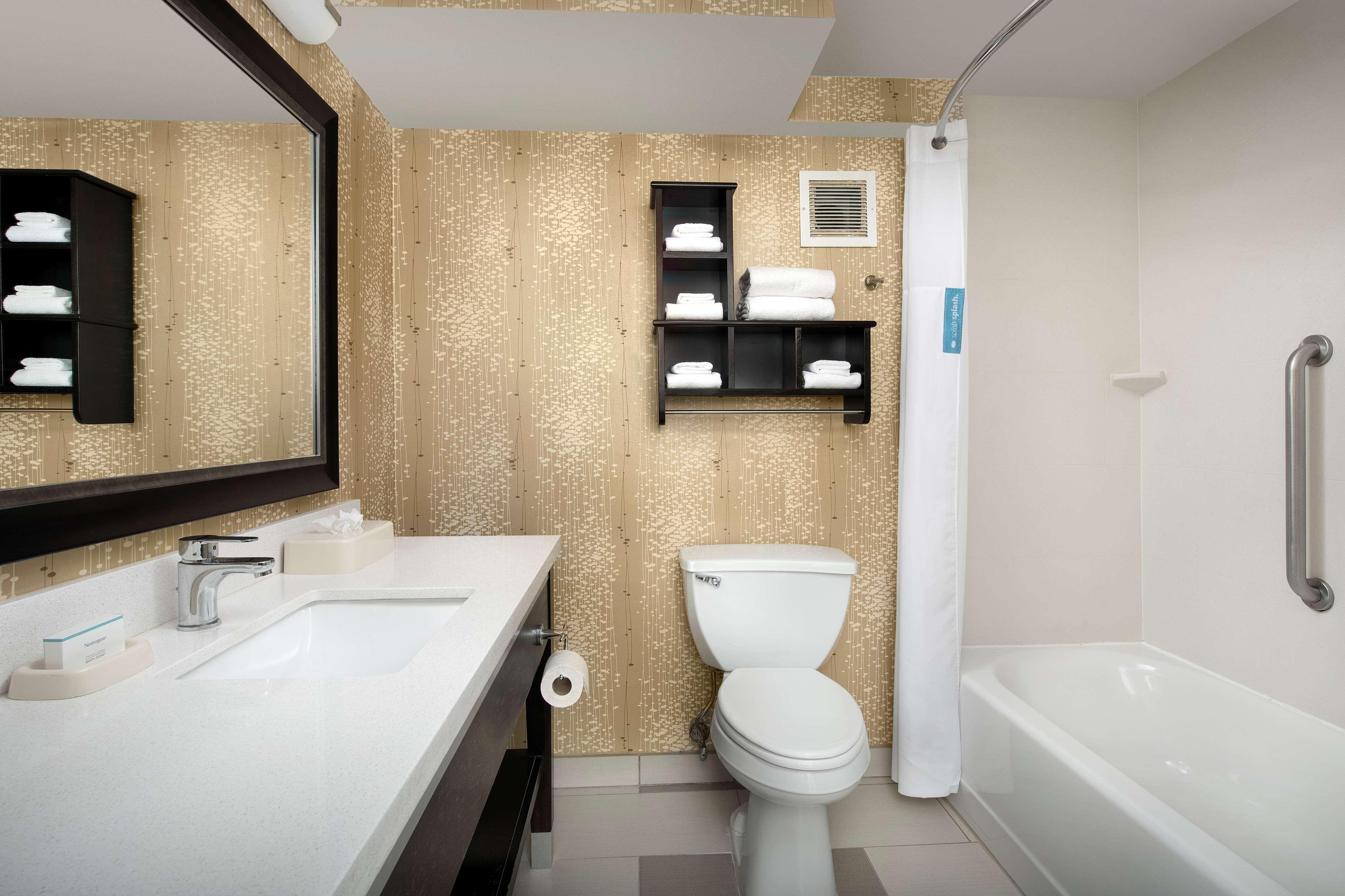 Hampton Inn & Suites Alpharetta-Windward Экстерьер фото