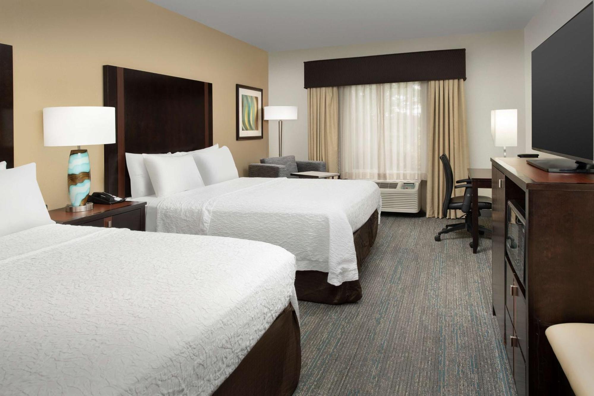 Hampton Inn & Suites Alpharetta-Windward Экстерьер фото