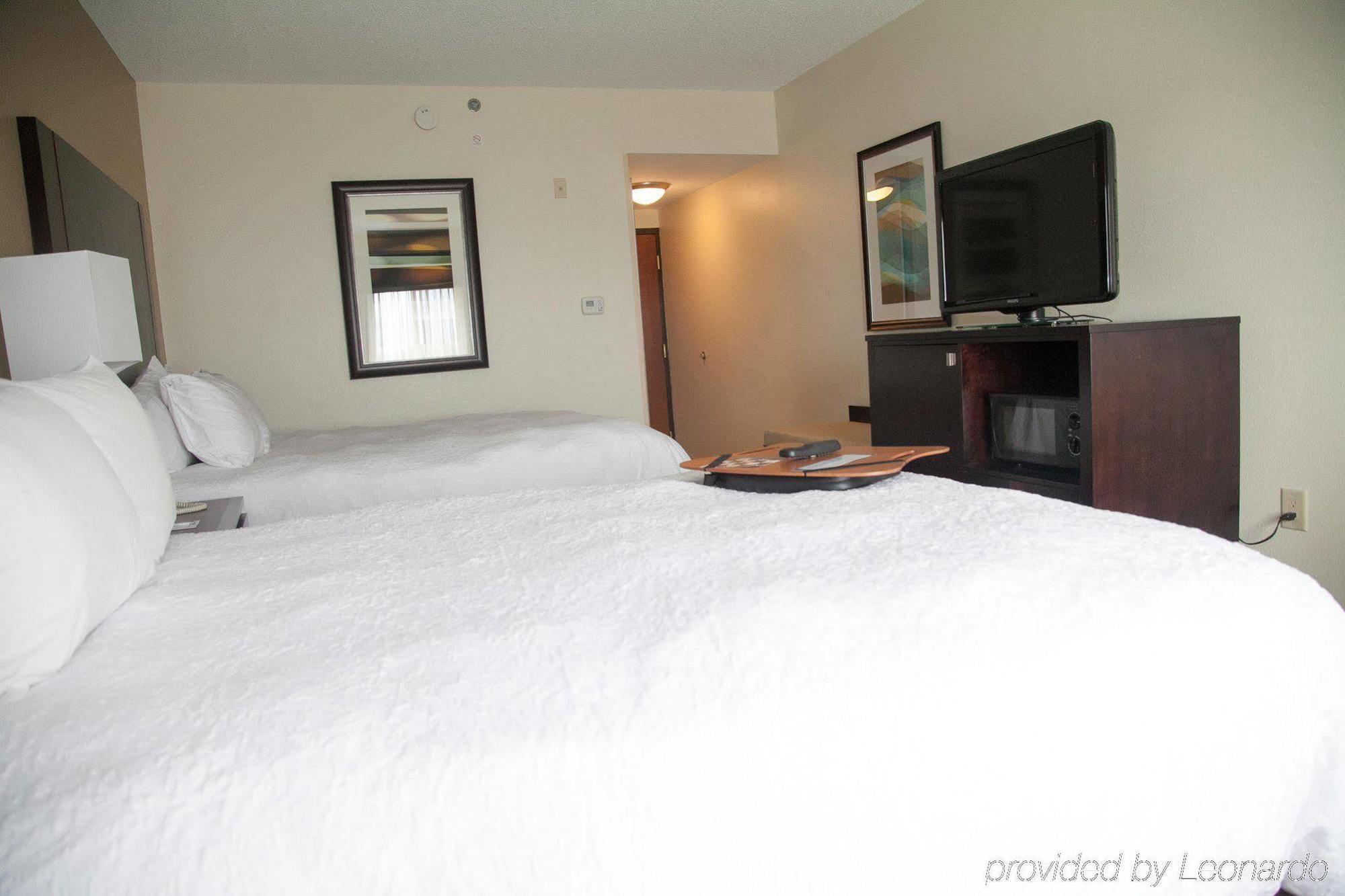 Hampton Inn & Suites Alpharetta-Windward Экстерьер фото